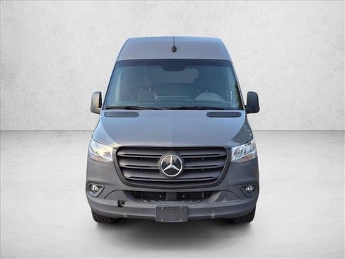 Used 2024 Mercedes-Benz eSprinter 170 Cargo image 2
