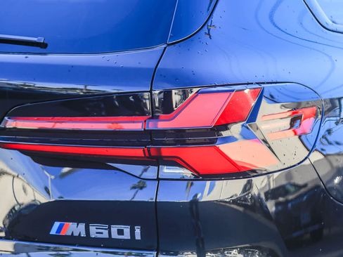New 2026 BMW X5 M60i w/ Climate Comfort Package image 7