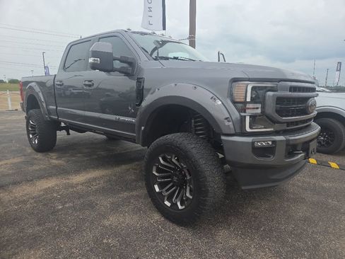 Used 2022 Ford F250 Lariat w/ Black Appearance Package AWD/4WD image 5