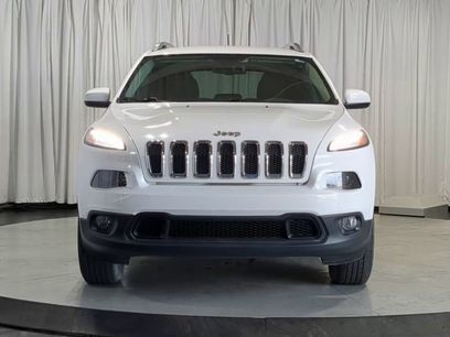 Used 2017 Jeep Cherokee Latitude w/ Comfort/Convenience Group