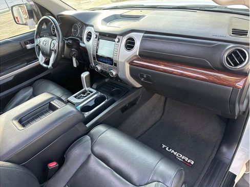 Used 2016 Toyota Tundra Limited image 23