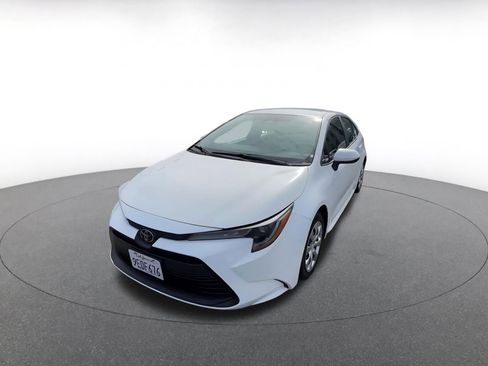 Used 2023 Toyota Corolla LE image 7