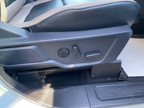 Used 2024 Ford Bronco Wildtrak AWD/4WD image 33