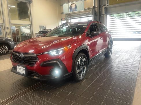 Used 2024 Subaru Crosstrek 2.5i Limited AWD/4WD image 3
