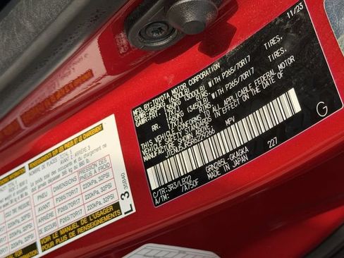 Used 2024 Toyota 4Runner SR5 Premium AWD/4WD image 10