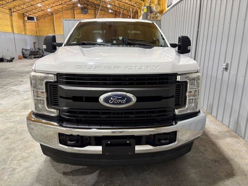 Used 2017 Ford F250 XL w/ Power Equipment Group AWD/4WD image 7