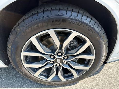 Used 2021 Cadillac XT6 Sport image 12