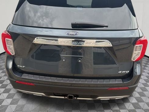 Used 2022 Ford Explorer XLT w/ Equipment Group 202A image 13