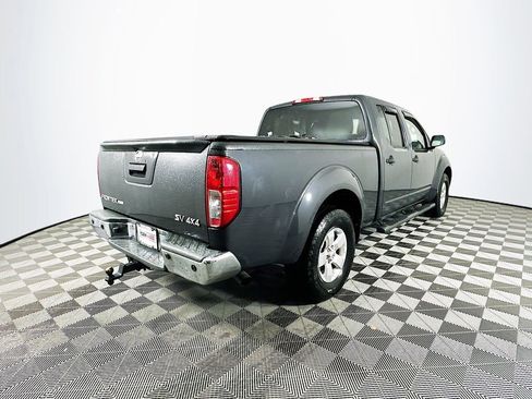 Used 2013 Nissan Frontier SV w/ SV Value Truck Pkg image 9