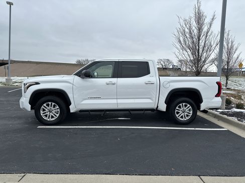 Used 2025 Toyota Tundra SR5 image 7