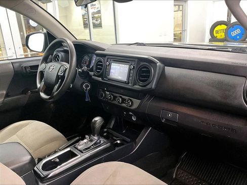 Used 2019 Toyota Tacoma SR AWD/4WD image 14