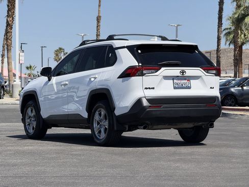 Used 2024 Toyota RAV4 XLE w/ Convenience Package FWD image 5