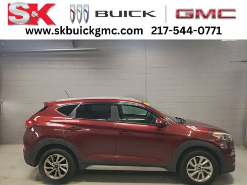 Used 2017 Hyundai Tucson SE FWD image 1