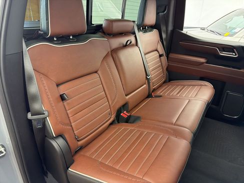 Used 2025 GMC Sierra 1500 Denali Ultimate image 26