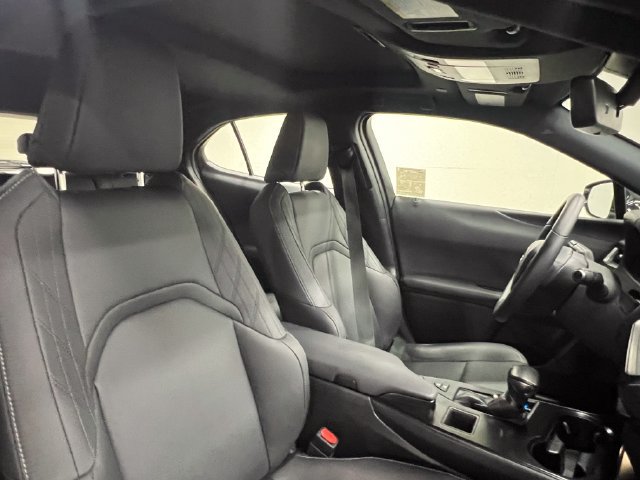Certified 2023 Lexus UX 250h FWD w/ Accessory Package (Z2) image 11