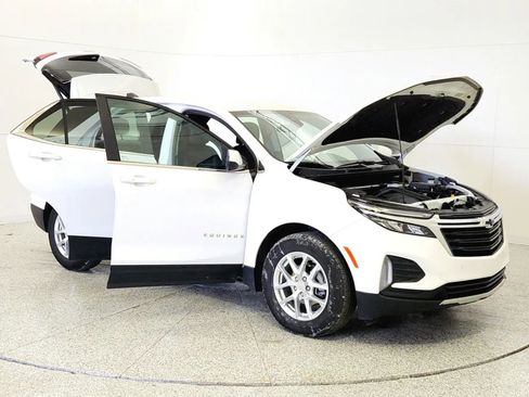 Used 2024 Chevrolet Equinox LT w/ LPO, Floor Liner Package image 9