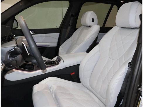 Used 2026 BMW X5 xDrive40i AWD/4WD image 13