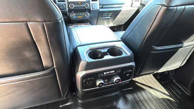 Used 2019 Ford Expedition Platinum AWD/4WD image 21