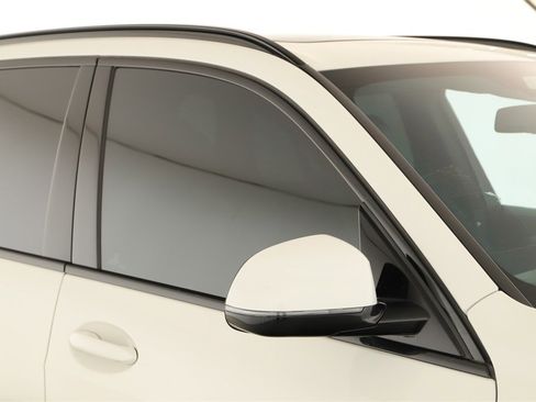 Used 2024 BMW X5 sDrive40i w/ M Sport Package image 35