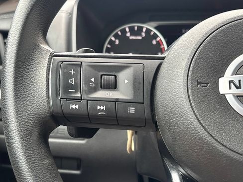 Used 2021 Nissan Rogue S FWD image 20