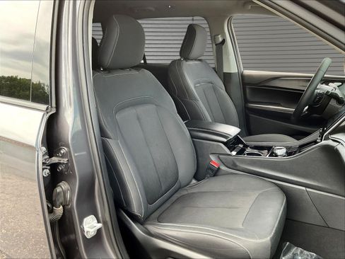 Used 2023 Jeep Grand Cherokee L Laredo AWD/4WD image 25