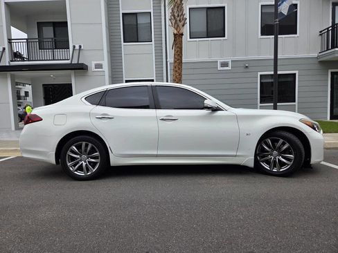 Used 2015 INFINITI Q70 3.7 RWD image 4