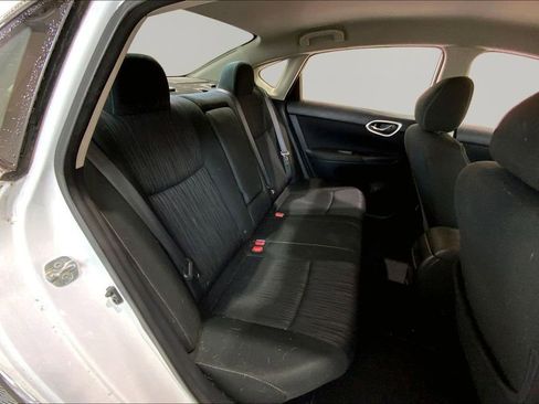 Used 2019 Nissan Sentra SV FWD image 17
