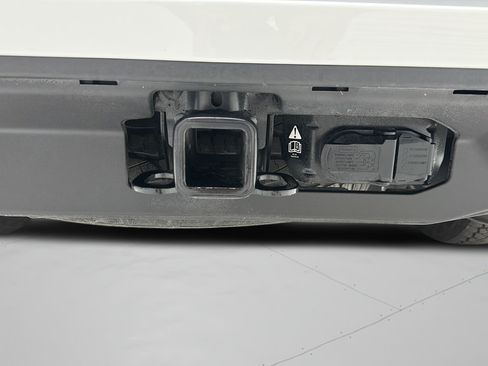 Used 2025 Ford Expedition Active AWD/4WD image 9