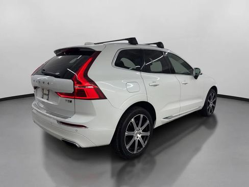 Used 2021 Volvo XC60 T5 Inscription image 10