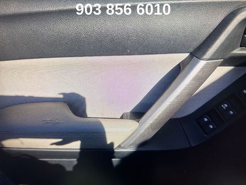 Used 2016 Subaru Forester 2.5i Premium image 9