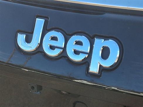 New 2026 Jeep Compass Limited image 11