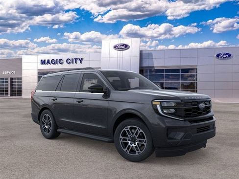 New 2025 Ford Expedition Active AWD/4WD image 7