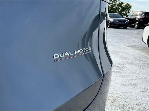 Used 2025 Tesla Model Y Performance image 29