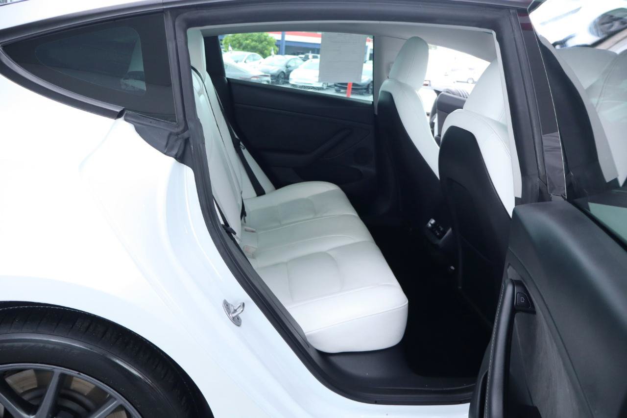Used 2023 Tesla Model 3 Standard Range RWD image 31