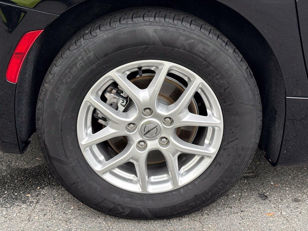 Used 2024 Chrysler Pacifica Touring-L FWD image 12