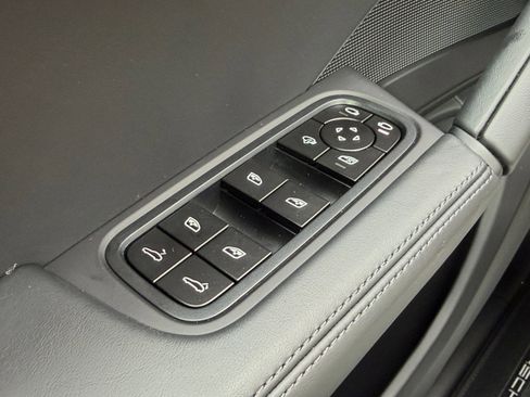 New 2026 Porsche Cayenne GTS image 14