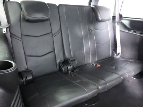 Used 2016 Cadillac Escalade Premium image 43