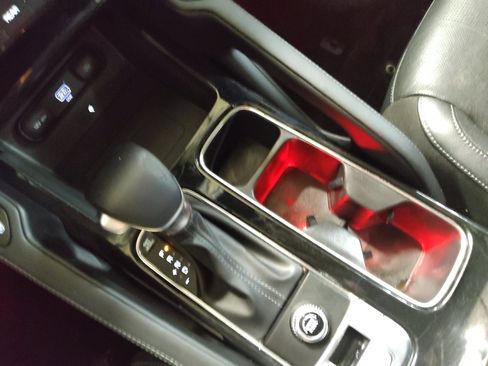 Used 2022 Kia Telluride SX w/ Towing Package image 26