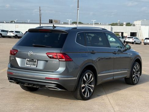 Used 2020 Volkswagen Tiguan SEL Premium R-Line w/ 3rd Row Seat Package AWD/4WD image 9
