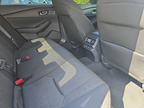 Used 2025 Honda Accord SE image 11