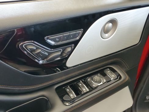 New 2026 Lincoln Aviator Black Label w/ Black Label Special Edition AWD/4WD image 9