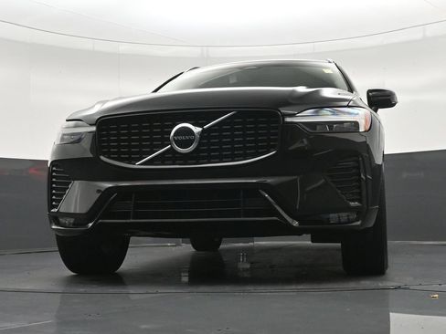 Certified 2024 Volvo XC60 B5 Core w/ Protection Package Premier AWD/4WD image 35