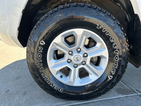 Used 2024 Toyota 4Runner SR5 Premium image 33