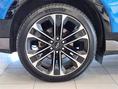 Certified 2025 Chevrolet Blazer EV SS w/ Performance Package image 15