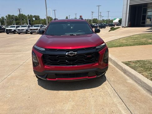 Used 2025 Chevrolet Equinox RS w/ Safety and Technology Package AWD/4WD image 9