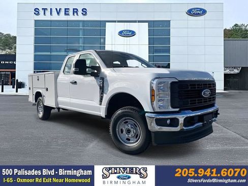 New 2025 Ford F250 XL w/ XL Chrome Package AWD/4WD image 1