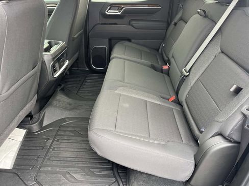 New 2026 GMC Sierra 1500 Elevation image 12