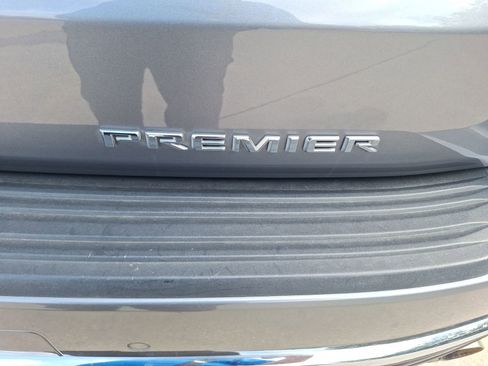 Used 2021 Chevrolet Tahoe Premier AWD/4WD image 12