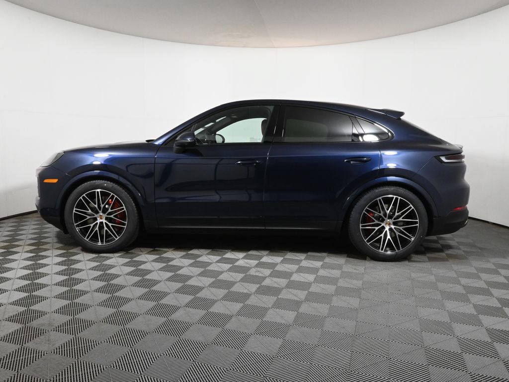Used 2026 Porsche Cayenne S AWD/4WD image 2