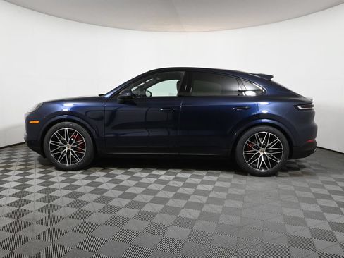Used 2026 Porsche Cayenne S AWD/4WD image 2